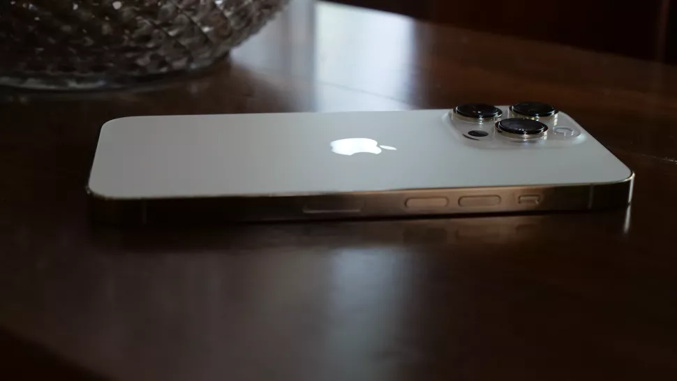 OnePlus 10 Pro so voi iPhone 13 Pro 3