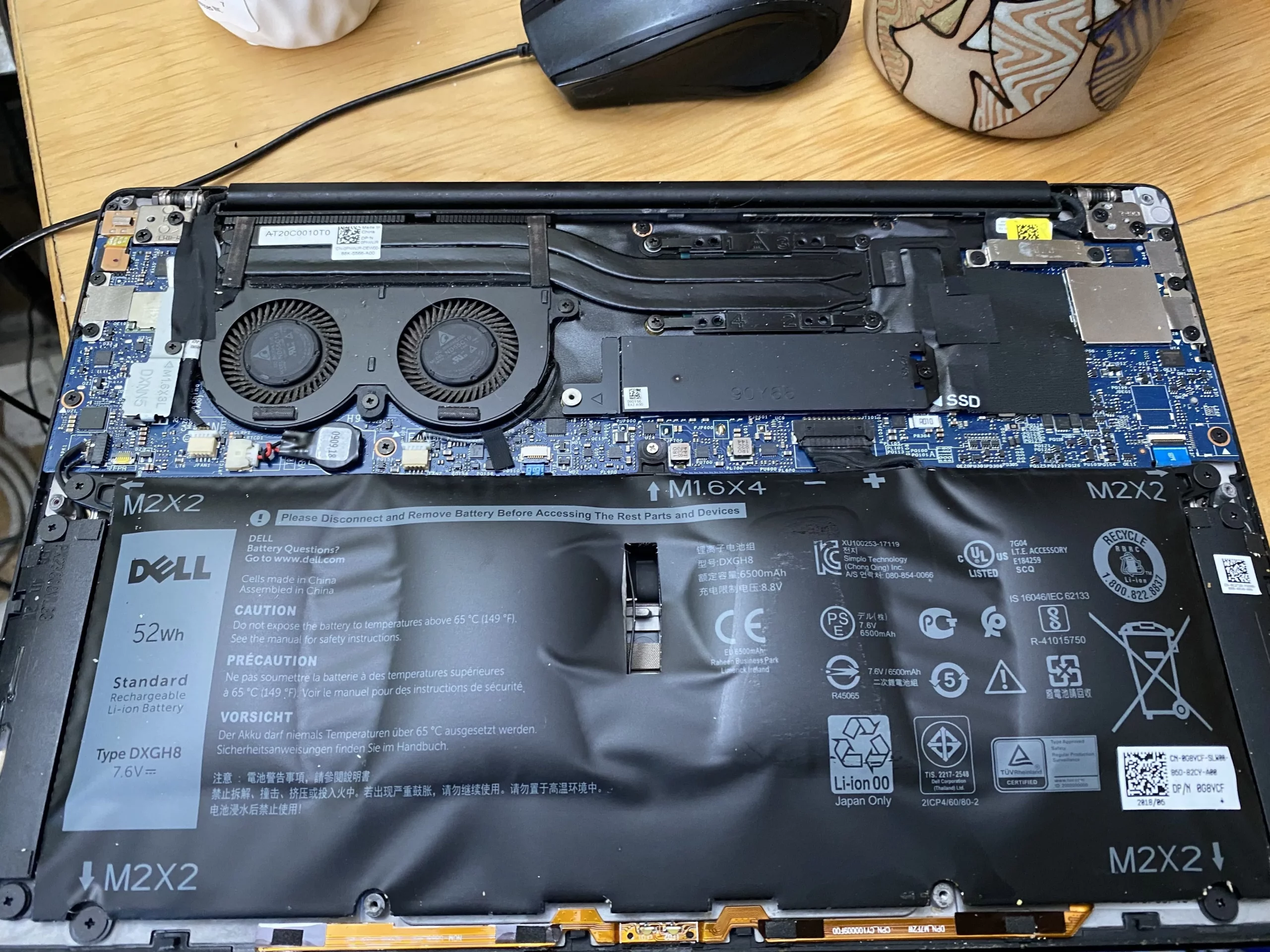 Pin laptop Dell bị phồng